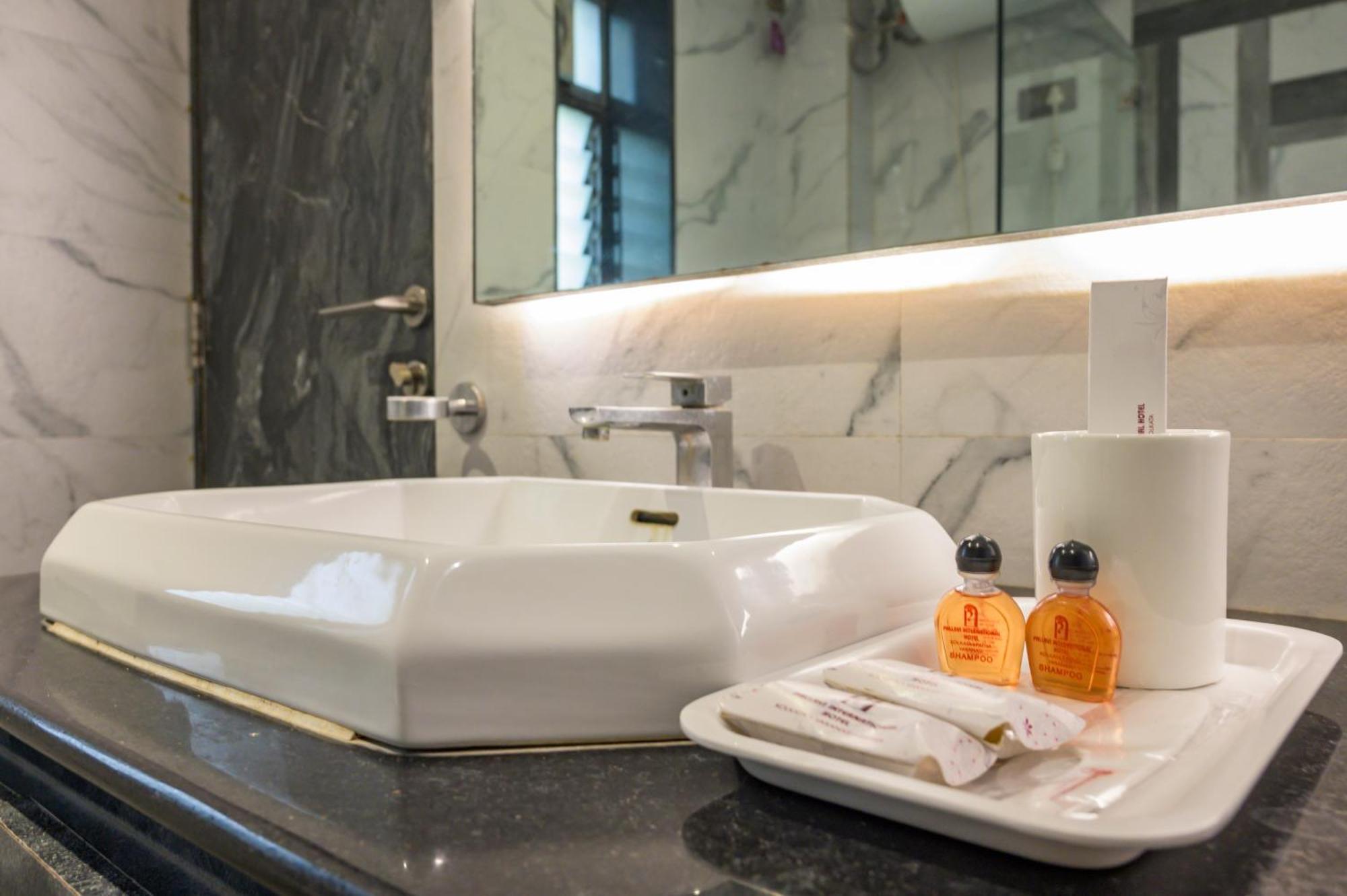 Pallavi International Kolkata Ngoại thất bức ảnh